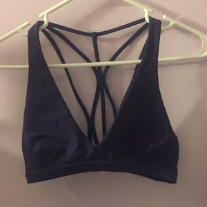 Lululemon sorts bra